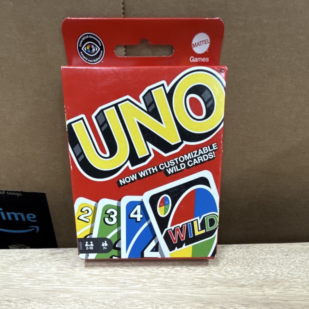 Mattel Games UNO Card Game Strategy Theme w/ Customizable Wild Cards 42003